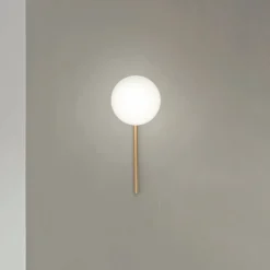 Applique con LED in Metallo Verniciato Color Oro e Vetro Soffiato - Ailanto