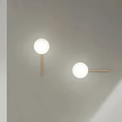 Applique con LED in Metallo Verniciato Color Oro e Vetro Soffiato - Ailanto