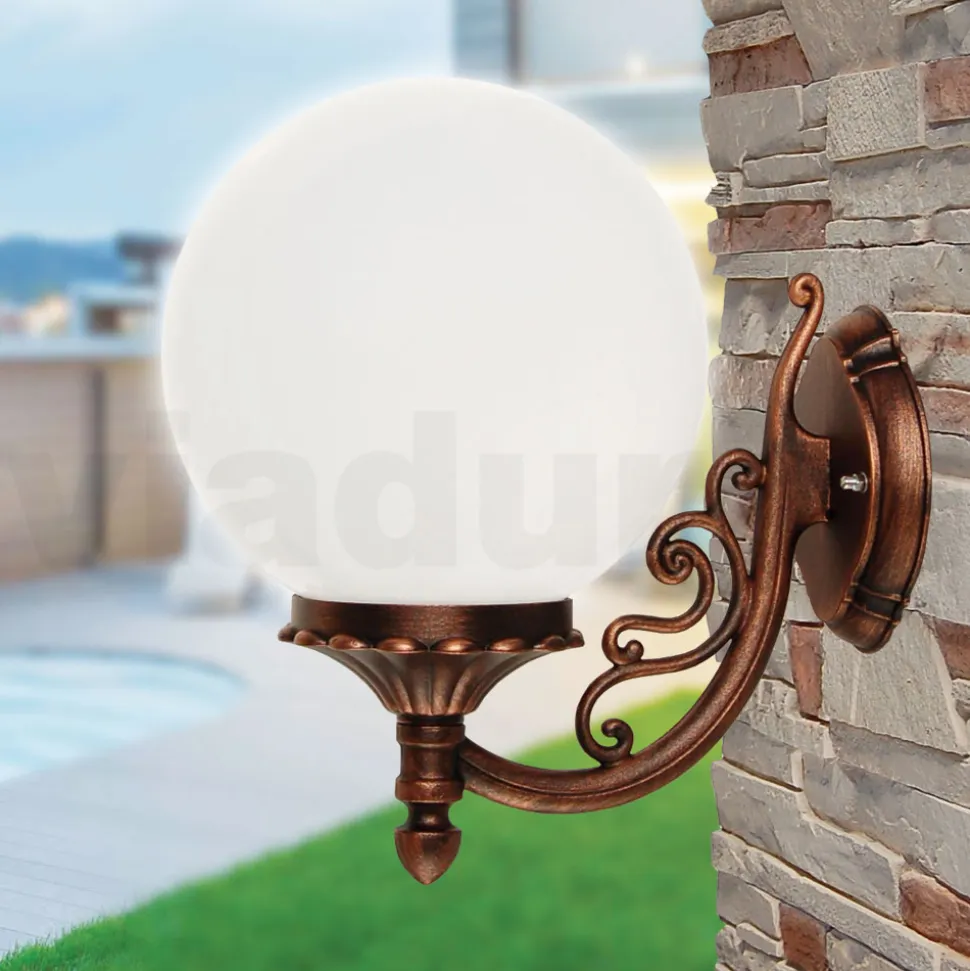 Applique con Sfera in Acrilico e Struttura in Alluminio Pressofuso - Trovanero
