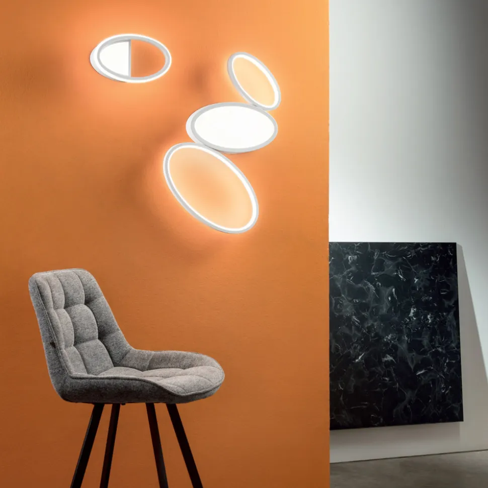 Applique da Parete con Struttura in Metallo Bianco o Oro a LED - Raissa