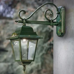 Applique Esterno in Alluminio Verde Oro con Fiori Dipinti a Mano - Gorizia