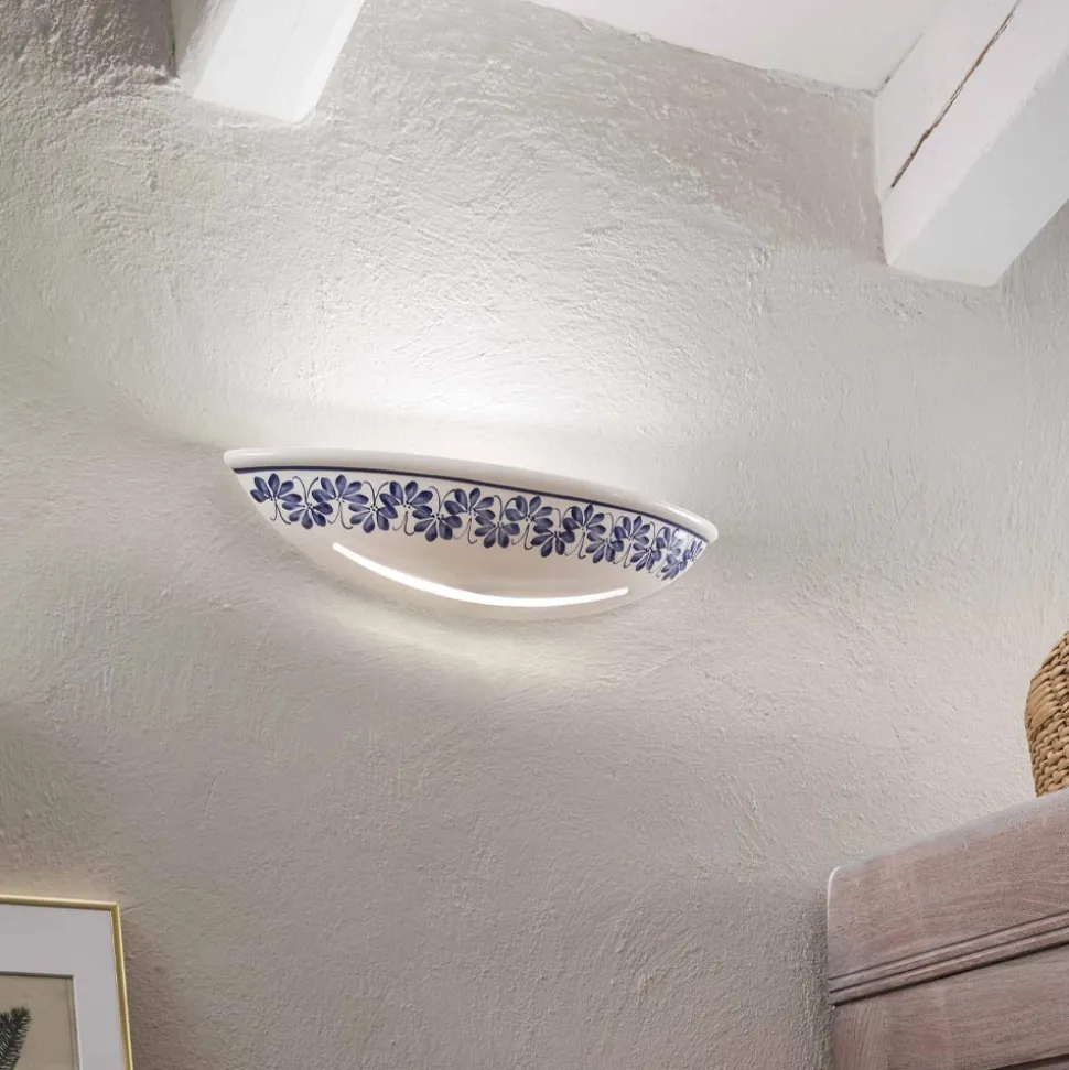 Applique in Ceramica Artigianale e Decori Blu Dipinti a Mano - Trieste