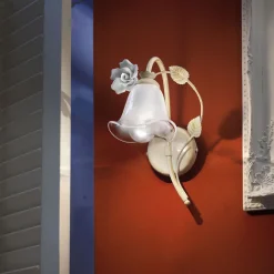 Applique in Ferro e Vetro Sabbiato con Rosa di Decoro in Ceramica - Siena