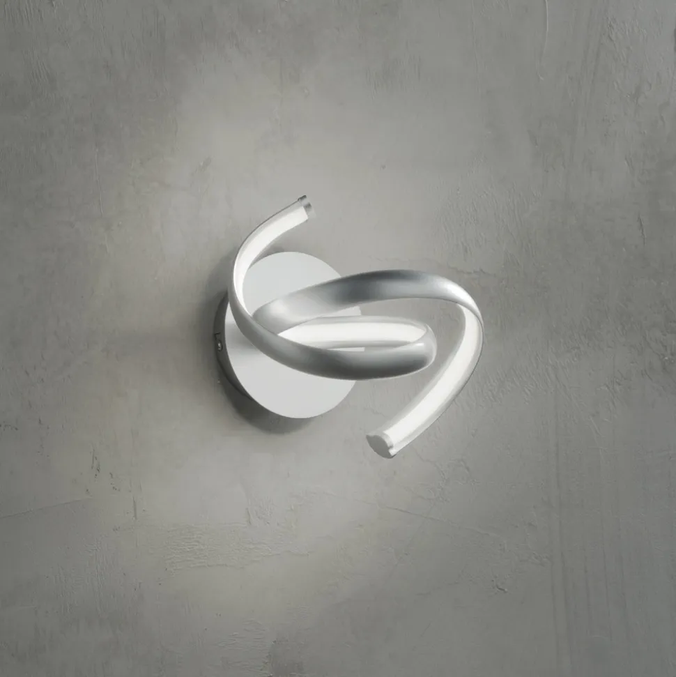 Applique Moderna in Metallo Argento, Design Minimale Led a Parete - Lumino