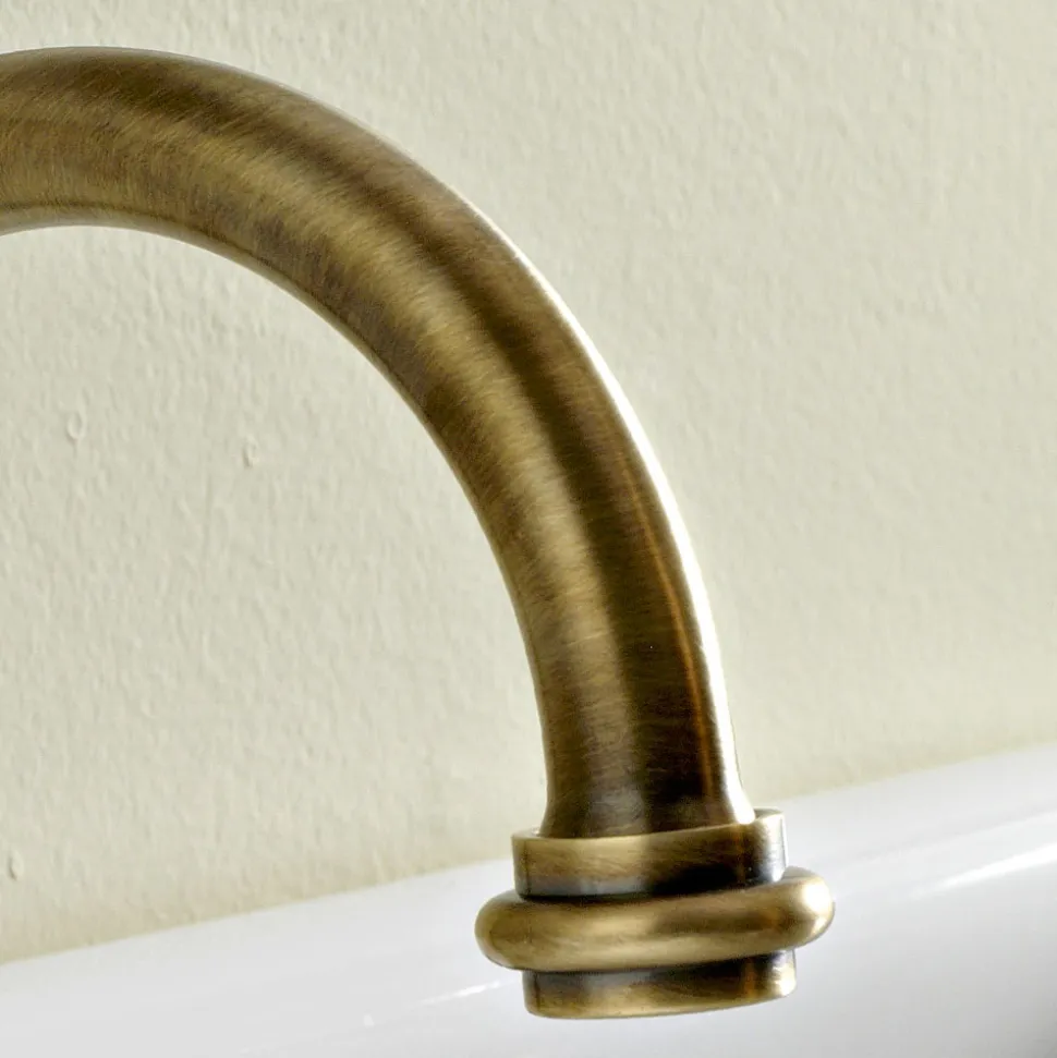 Batteria Lavabo 3 Fori Bocca Alta in Ottone e Maniglie a Farfalla - Miriano
