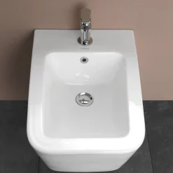 Bidet Monoforo Sospeso in Ceramica Bianca dal Design Moderno Elegante - Giunco