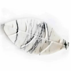 Centrotavola in Marmo Arabescato dalla Forma a Foglia Made in Italy - Treviso