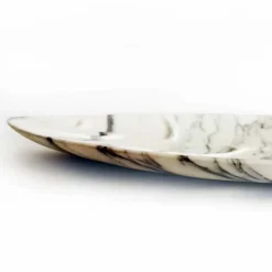 Centrotavola in Marmo Arabescato dalla Forma a Foglia Made in Italy - Treviso