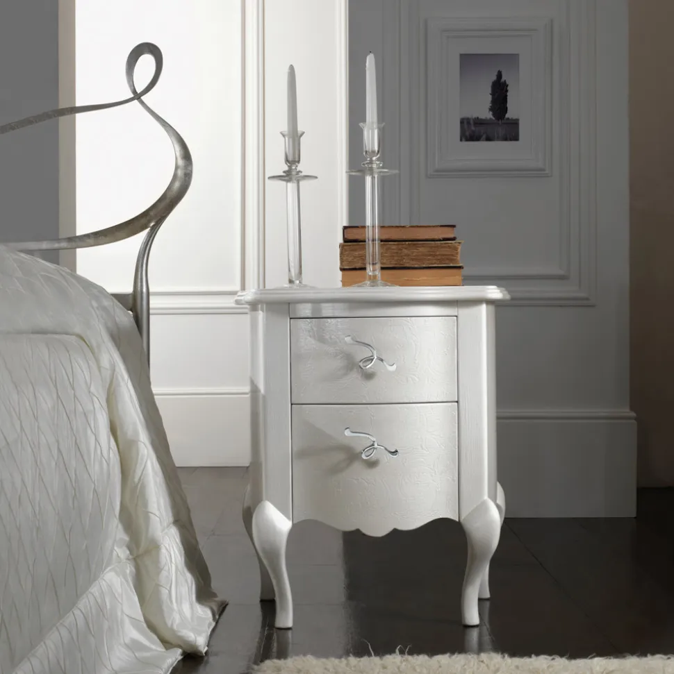 Comodino Bianco Perla a Rilievo con Maniglie Cromate Made in Italy - Berlino