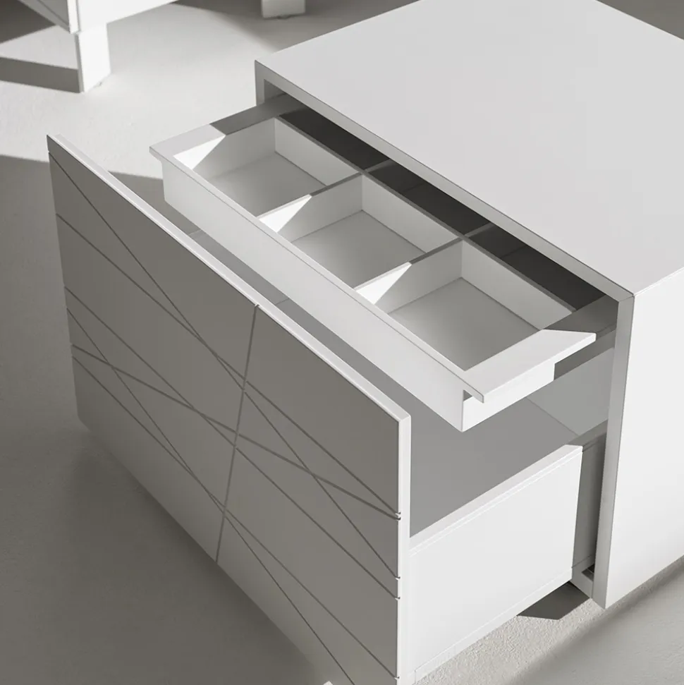 Comodino con 1 Cassetto in Agglomerato Ligneo Verniciato - Leone