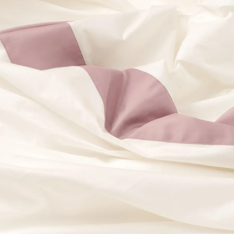 Completo Letto Una Piazza e Mezzo in 100% Cotone e 10% Raso di Cotone - Dettaglio