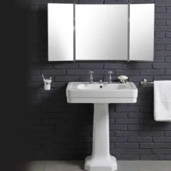 Composizione con lavabo in ceramica su colonna stile vintage anni 900 Line