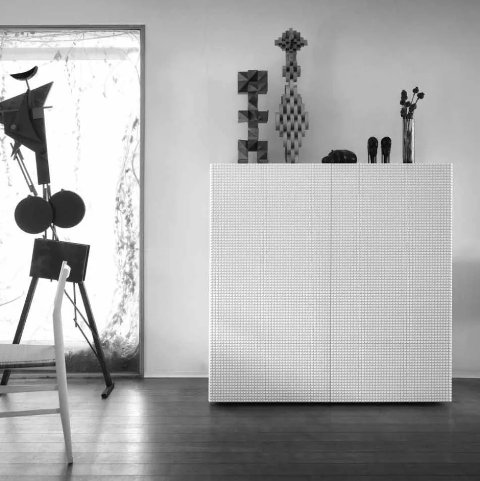 Credenza di design a 2 ante bianca, nera oppure oro modello Flora