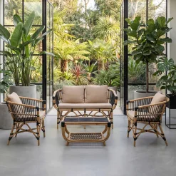 Divano da Giardino in Rattan Naturale con Cuscini Inclusi – Catelyn