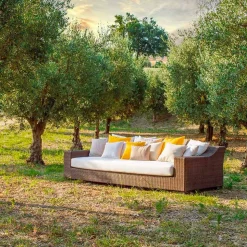 Divano da giardino intrecciato a mano in polietilene caffè Joe