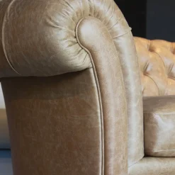 Divano da Interno con Piedi in Legno e Ruote in Metallo Made in Italy - Giocoso