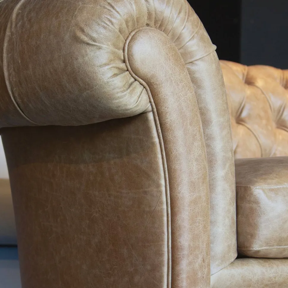 Divano da Interno con Piedi in Legno e Ruote in Metallo Made in Italy - Giocoso