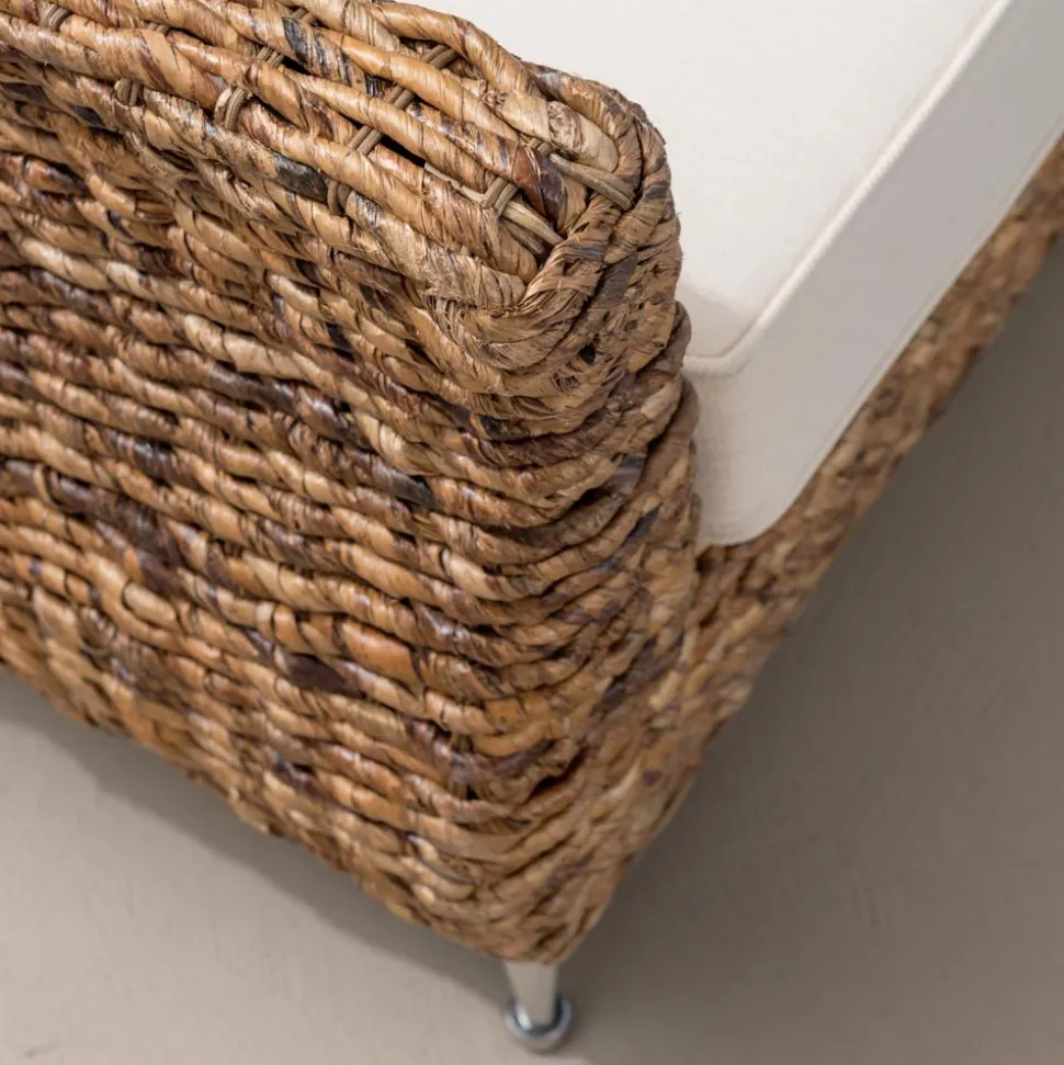 Divano 2 o 3 Posti Outdoor in Banano con Cuscini – Legolas