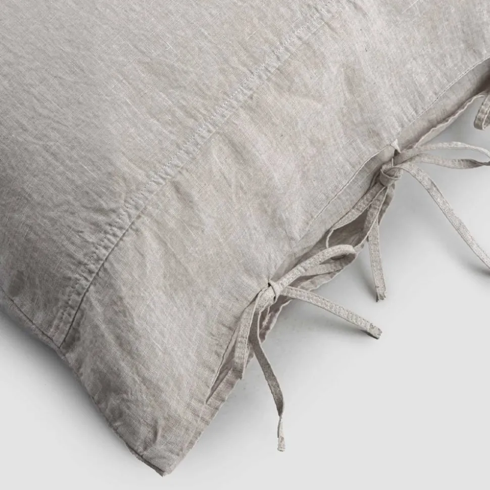 Federa in Lino Leggero Gesso o Retrò con Laccetti Design Quadrato - Prisco