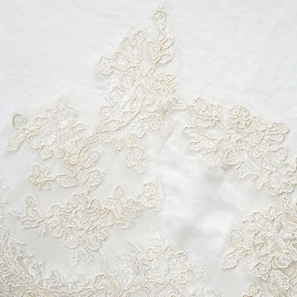 Federa Quadrata in Lino Bianco con Pizzo di Decoro sui Bordi e Balze - Priscilla