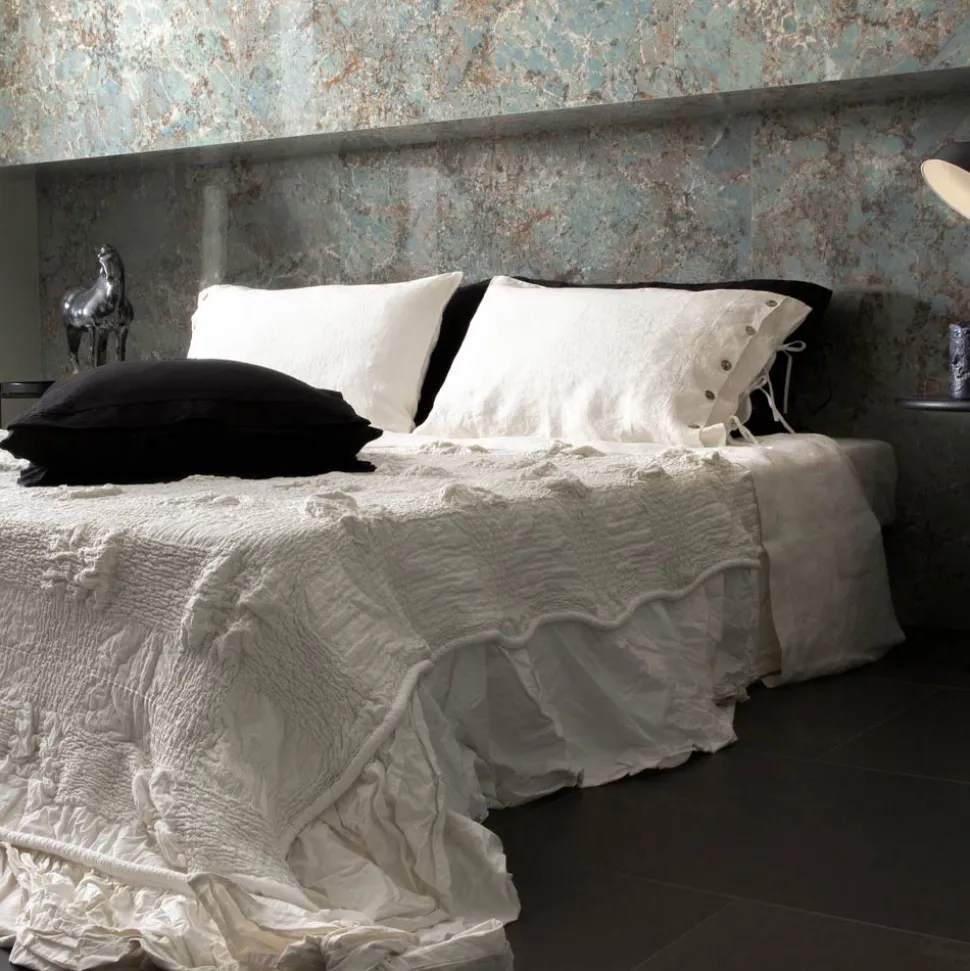 Federa Rettangolare da Letto in Lino Bianco o Nero Bottoni e Laccetti - Agora