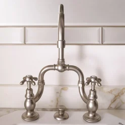 Gruppo Miscelatore Vintage per Lavabo a Ponte in Ottone Made in Italy – Klarisa