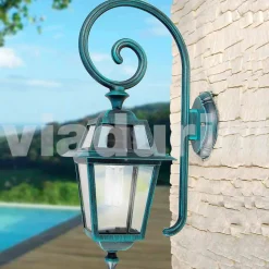 Lampada a muro da giardino in alluminio prodotta in Italia, Kristel