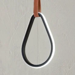 Lampada a Sospensione con Forme Geometriche e Dettaglio in Ecopelle - Cipresso