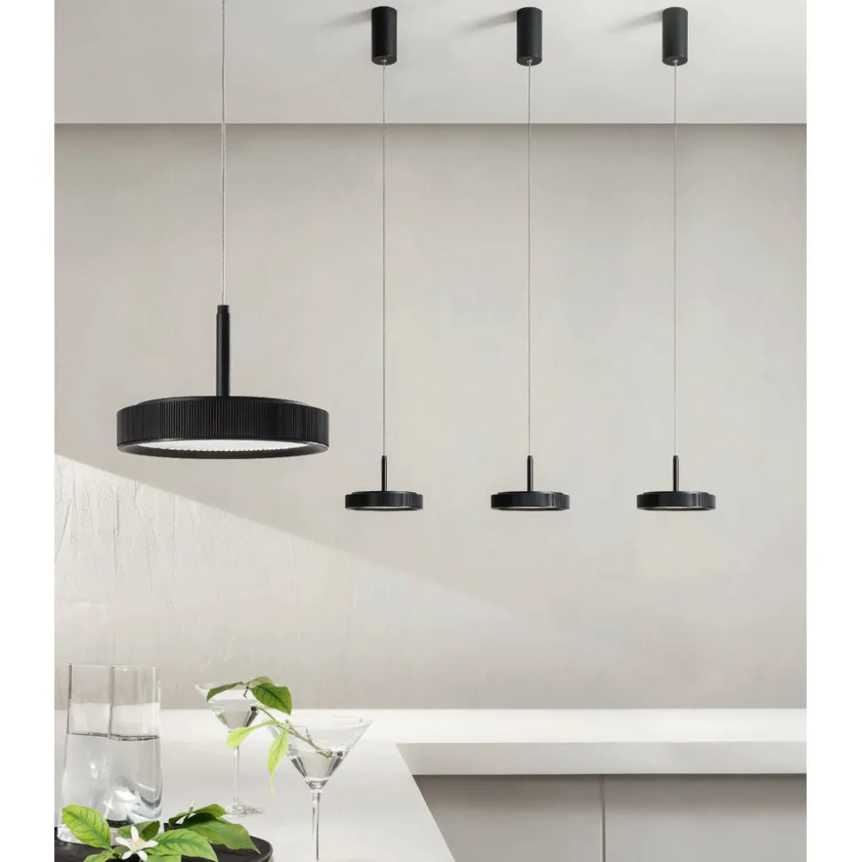 Lampada a Sospensione in Metallo Verniciato Color Nero e Luce LED - Carpino