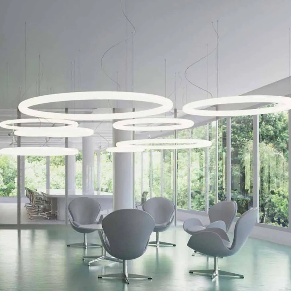 Lampada a Sospensione Tonda a LED in Polietilene Made in Italy - Slide Giotto