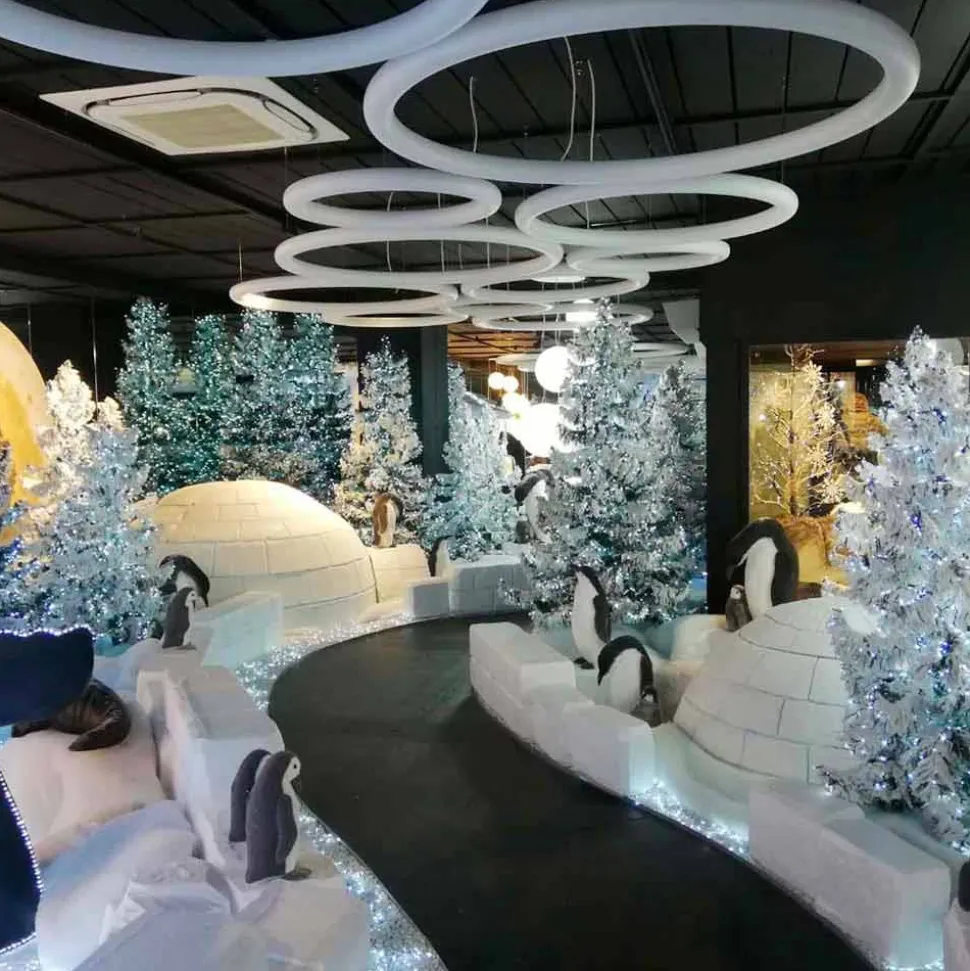 Lampada a Sospensione Tonda a LED in Polietilene Made in Italy - Slide Giotto
