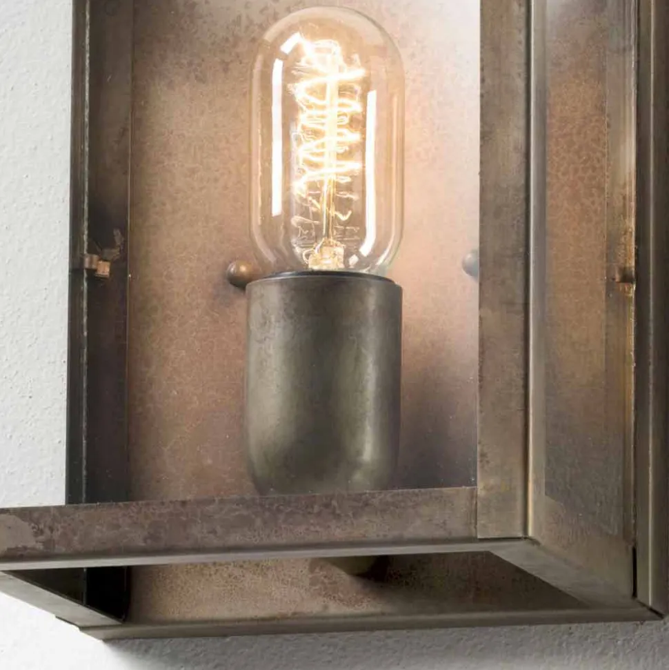 Lampada da parete in ferro stile industriale London Il Fanale, made in Italy