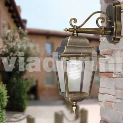 Lampada da parete per esterno in alluminio made in Italy, Aquilina
