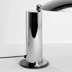 Lampada da Tavolo in Metallo Cromato o Nero con LED Made in Italy - Orlando