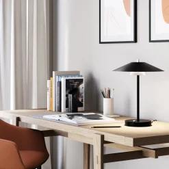 Lampada da Tavolo in Metallo di Diverse Finiture Made in Italy - Mira