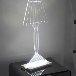Lampada da tavolo sagomata, luce LED in plexiglass Ferla