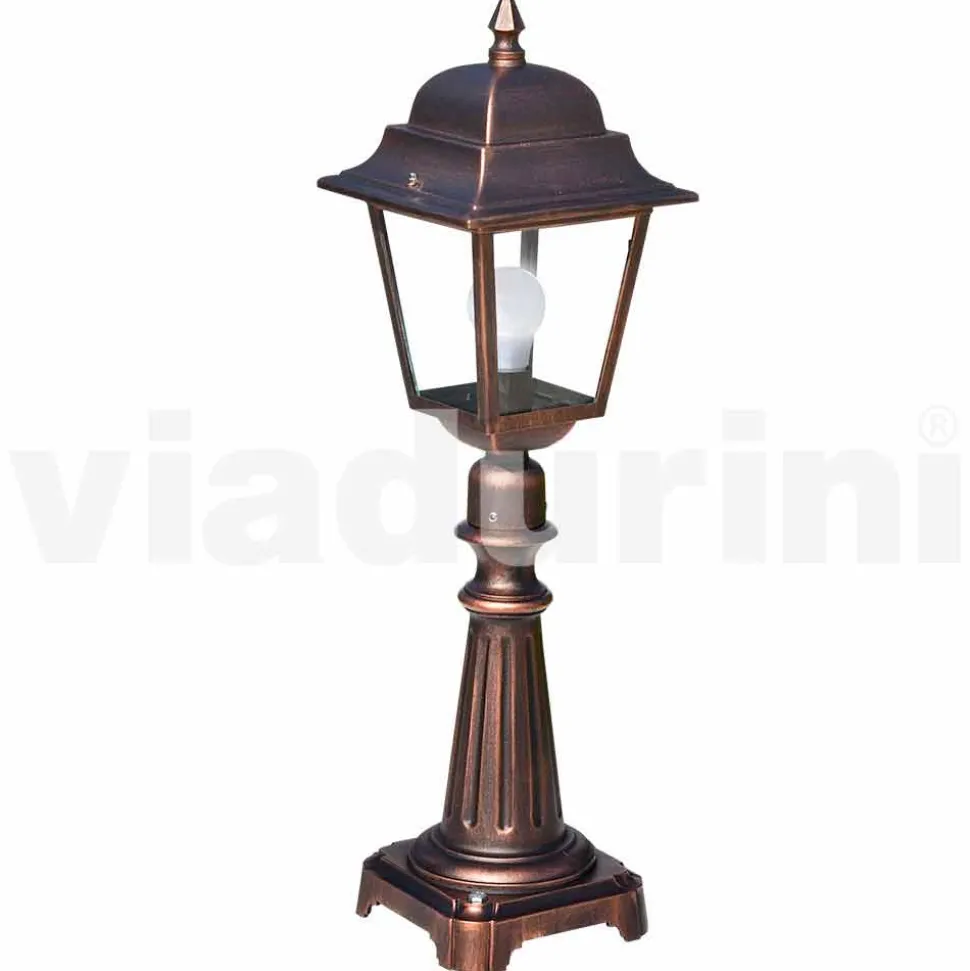 Lampada da terra da esterno in alluminio pressofuso prodotta in Italia, Aquilina