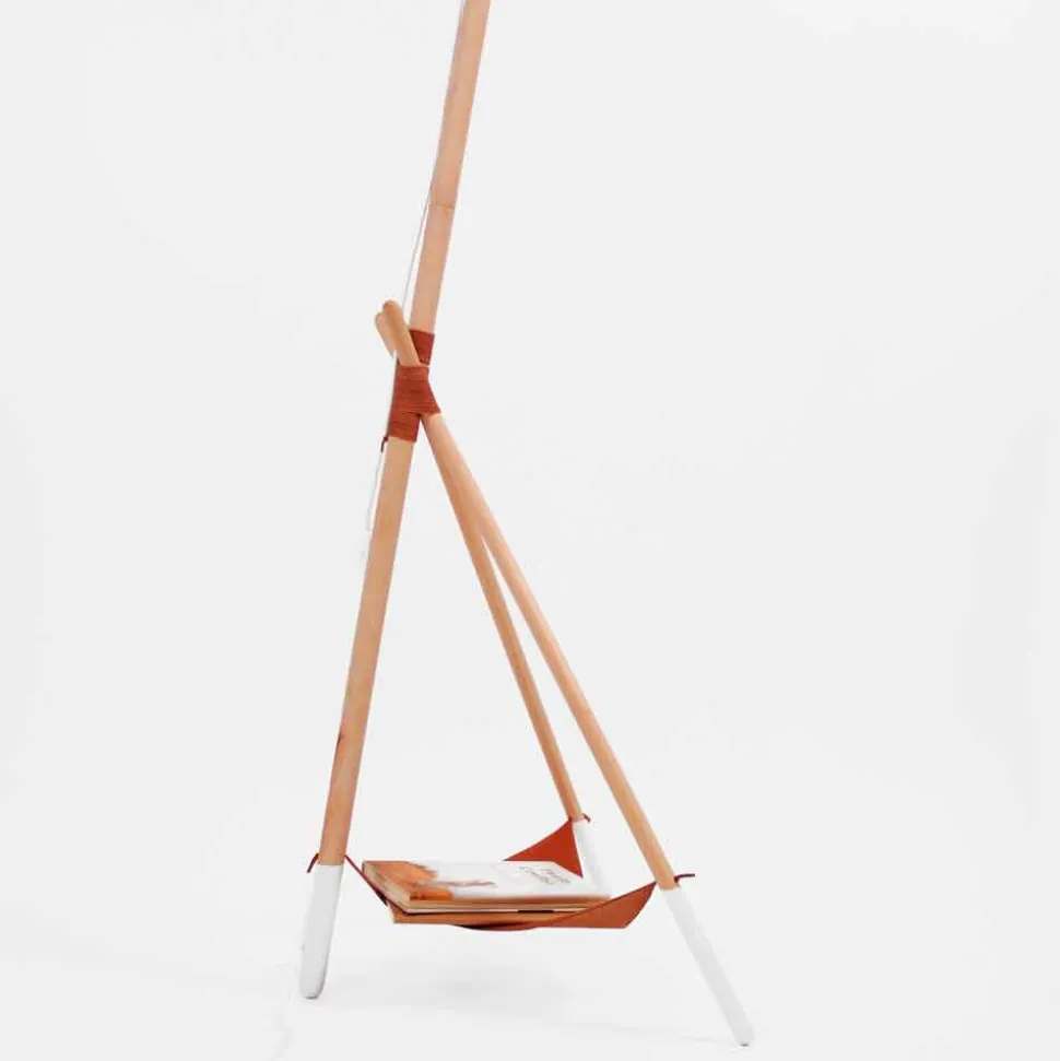 Lampada da Terra di Design in Legno di Faggio e Metallo Laccato - Avetta