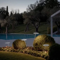 Lampada da Terra Giardino Alluminio Bianco Design a Foglia Ninfea - Cipriam