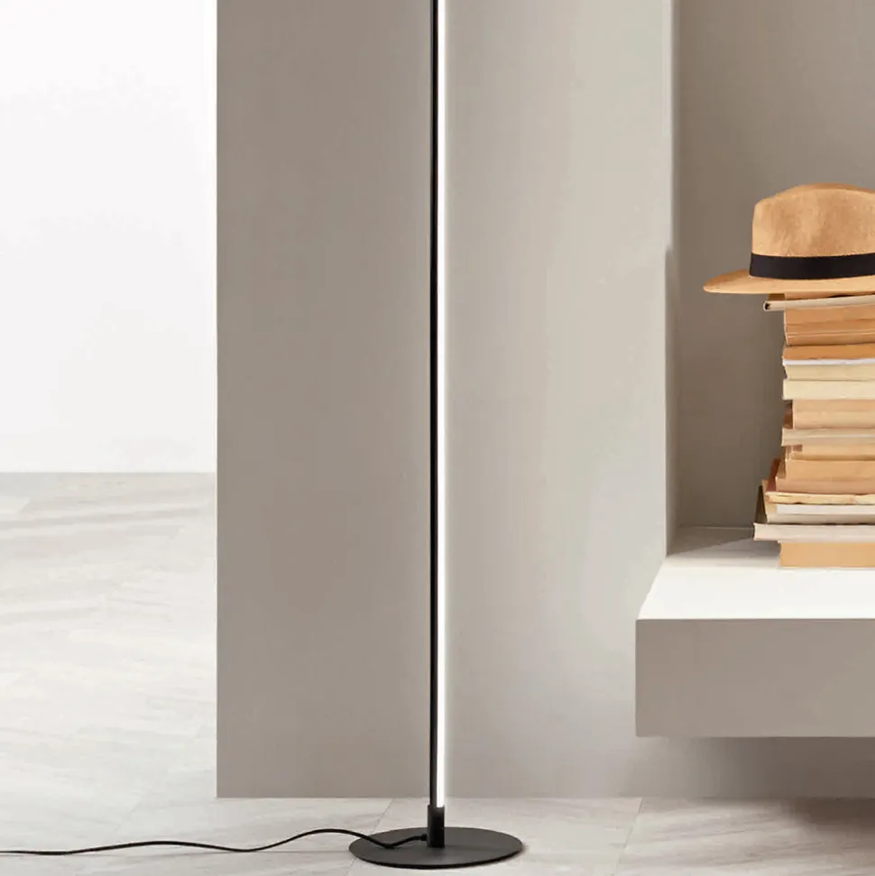 Lampada da Terra in Metallo Verniciato Color Nero con Luce Led - Arancio