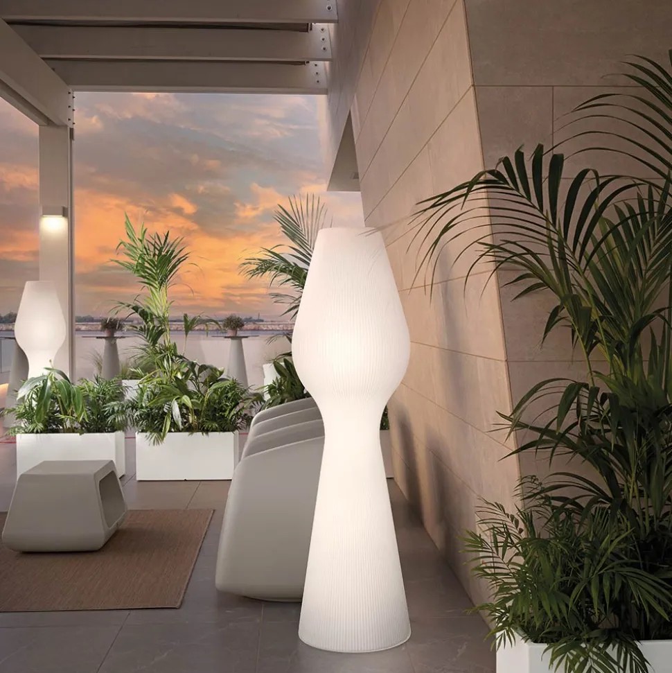 Lampada da Terra per Esterni in Polietilene con Luce Led Made in Italy - Reyes