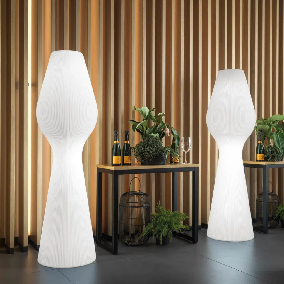 Lampada da Terra per Esterni in Polietilene con Luce Led Made in Italy - Reyes