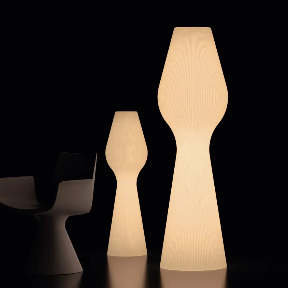 Lampada da Terra per Esterni in Polietilene con Luce Led Made in Italy - Reyes