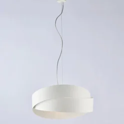 Lampada e metallo ideale per arredare con stile – Nebula
