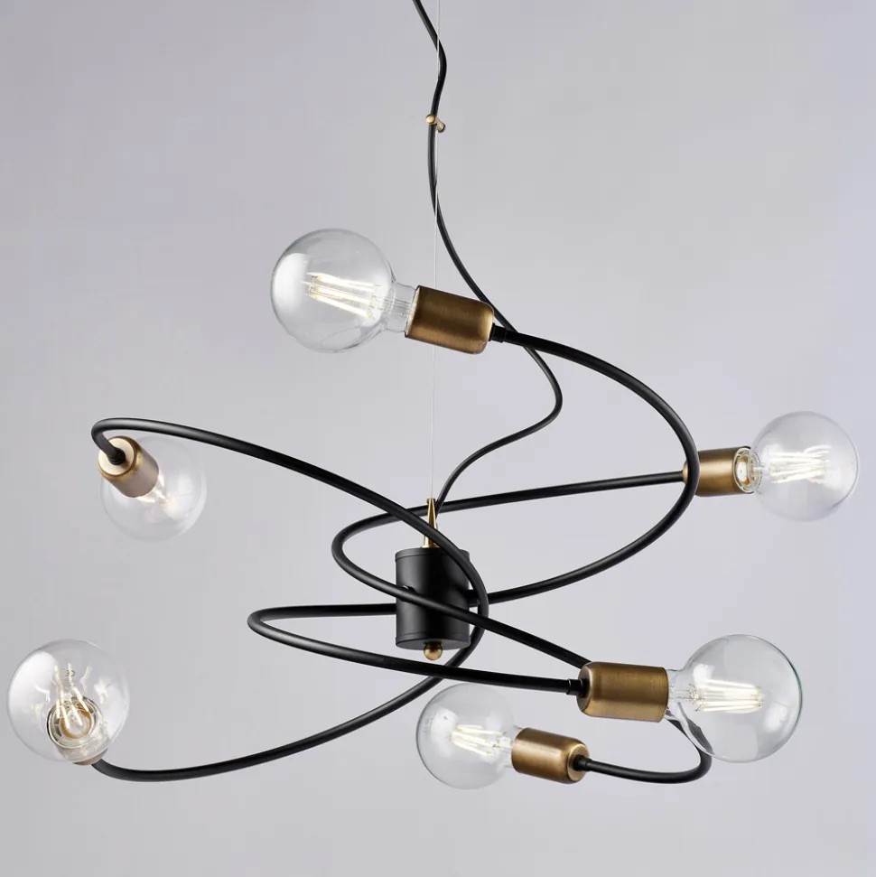 Lampada e metallo Made in Italy per ambienti raffinati – Venere