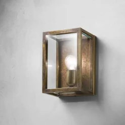 Lampada industriale da parete in ottone e vetro Quadro Il Fanale