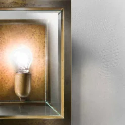 Lampada industriale da parete in ottone e vetro Quadro Il Fanale