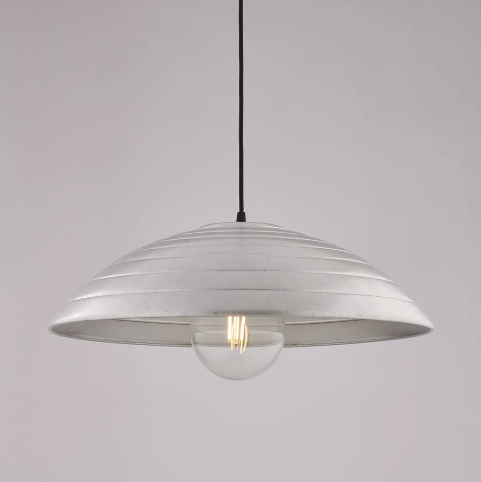 Lampada Moderna in Metallo Made in Italy Ideale per Ogni Ambiente - Cygnus