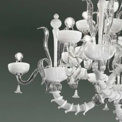Lampadario a 27 Luci in Vetro di Venezia Bianco, Fatto a Mano in Italia - Regina