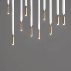 Lampadario con 10 Luci LED in Metallo Verniciato e Cavi Regolabili - Larice